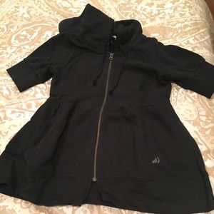 Moosejaw short sleeve hooded sweatshirt